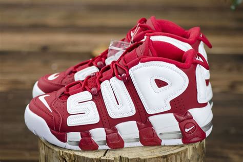 nike air uptempo x supreme
